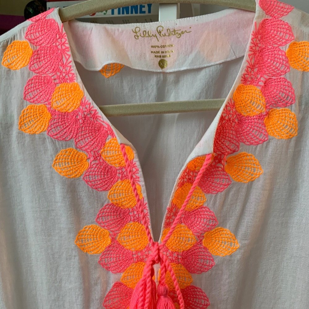 Lilly Pulitzer Amelia Island Resort White Tunic Top- Unworn - Picture 2 of 4